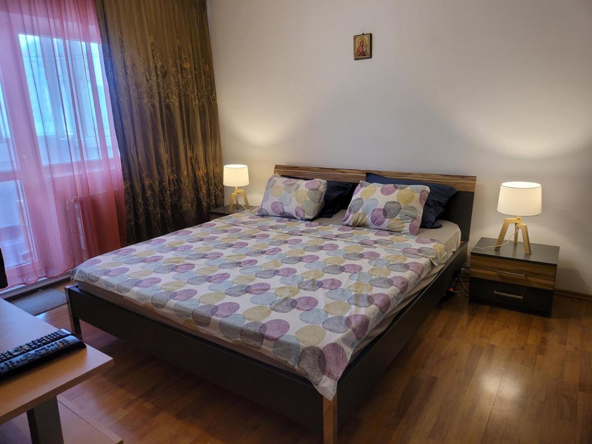 Quiet, Relaxing, Family Friendly Apartman Bukarest Kültér fotó