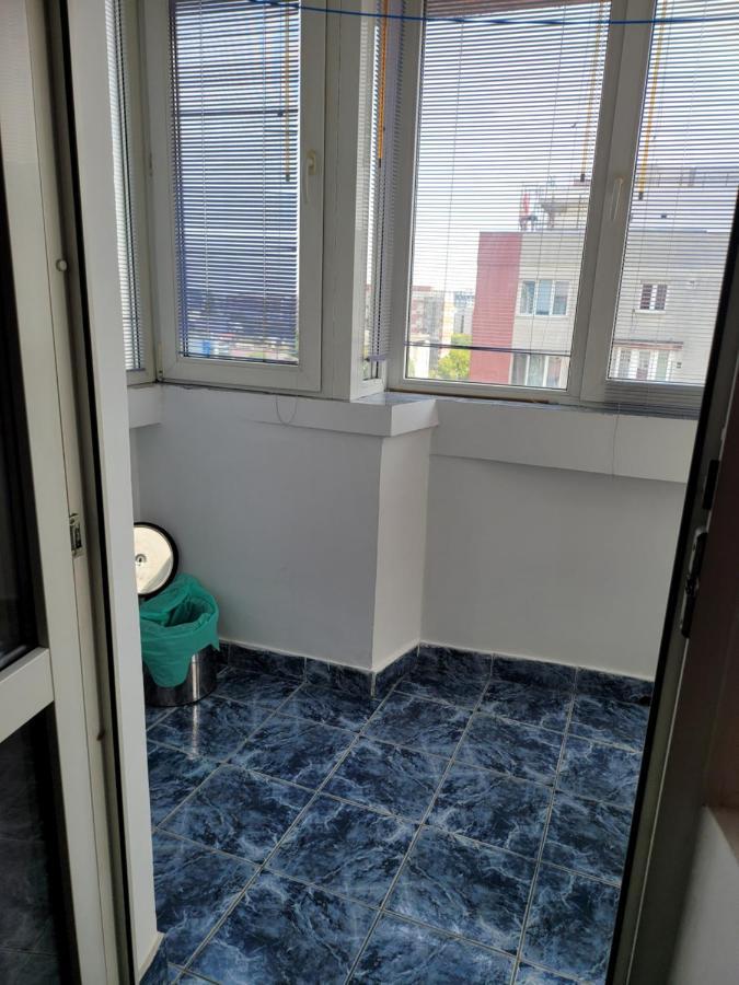 Quiet, Relaxing, Family Friendly Apartman Bukarest Kültér fotó
